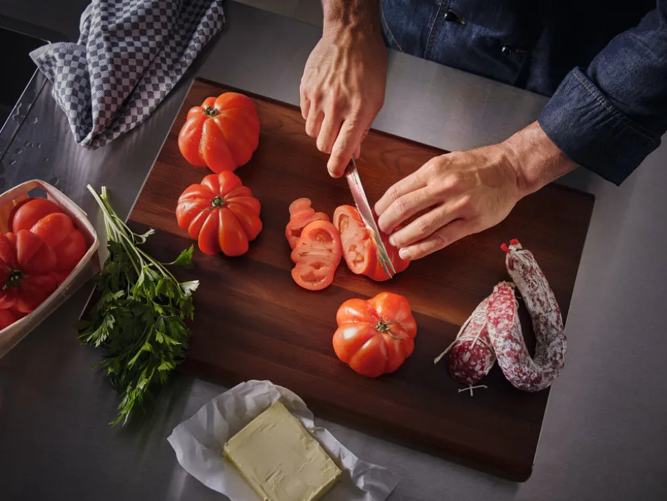 7" Classic Hollow Edge Santoku in Black