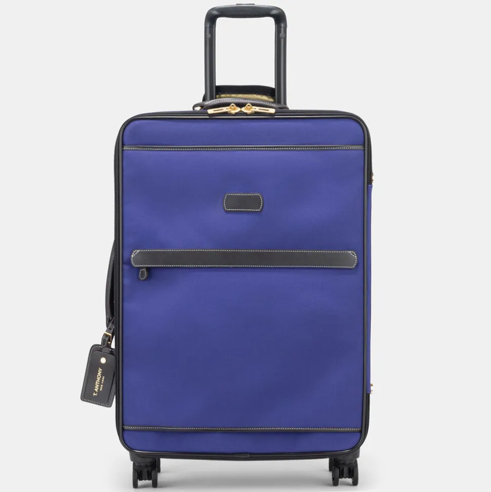26" Lightweight Wheeled Case