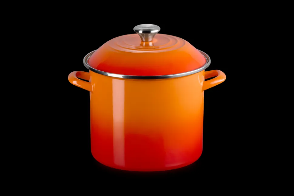 10 qt.Stockpot in Flame