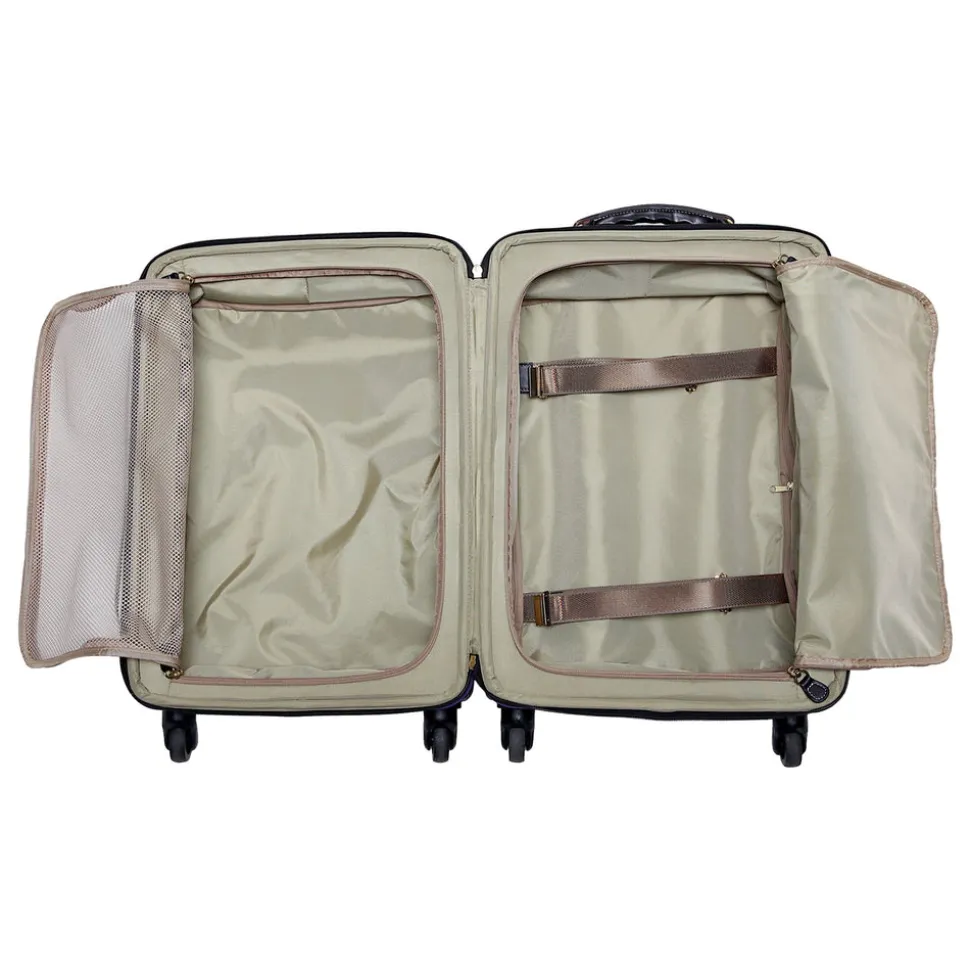 4 Wheel International Carry On