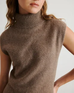 Aaron Sweater Vest in Walnut