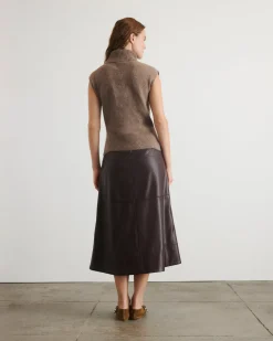 Aaron Sweater Vest in Walnut