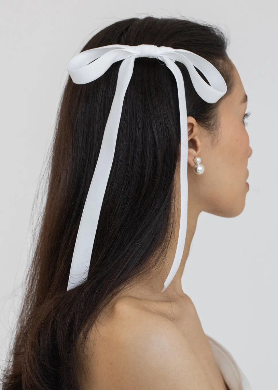 Aida Velvet Bow Barrette in Cream
