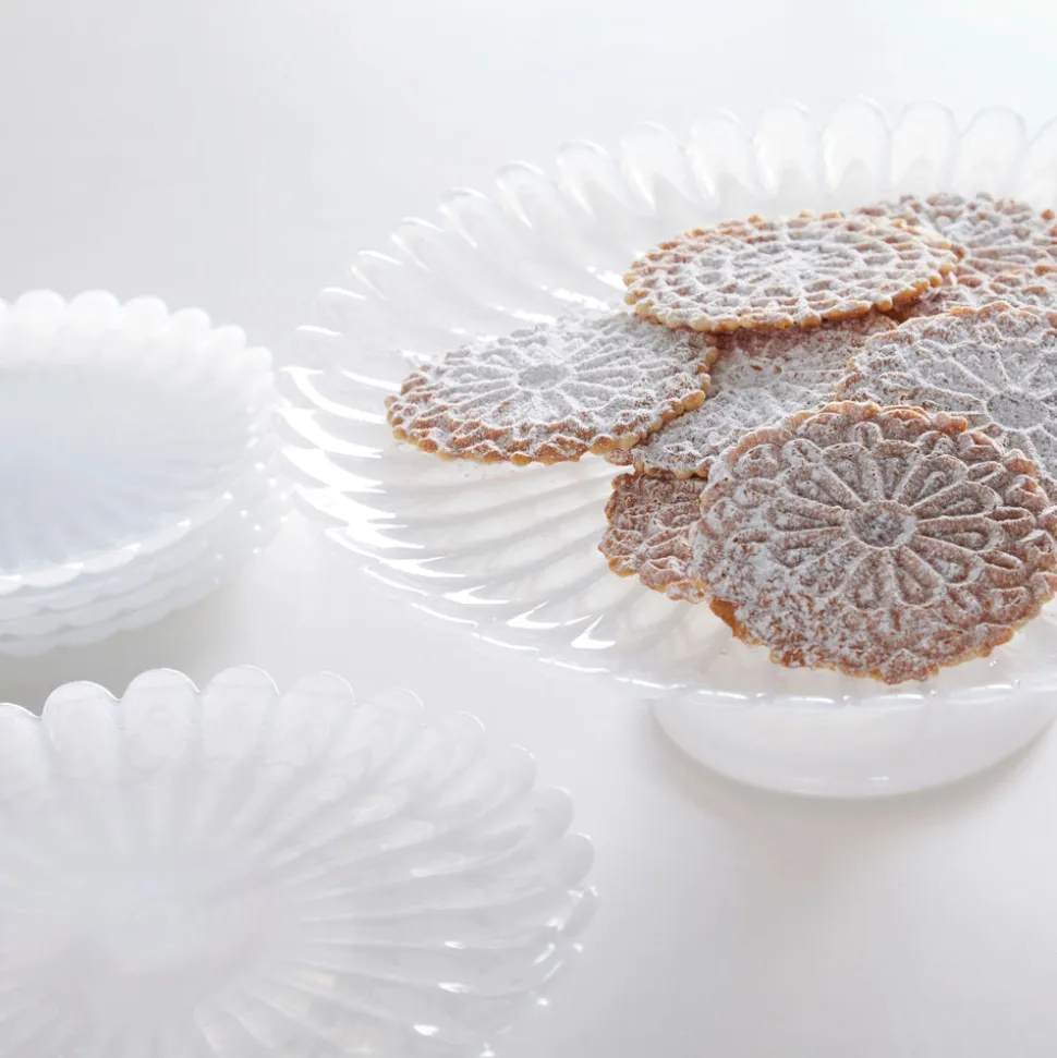 Alabaster White Scalloped Dessert Plate, Set of 4