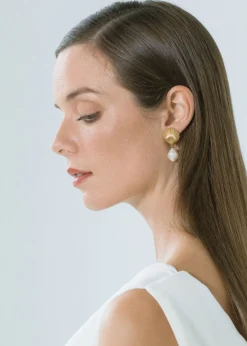 Alana Earrings in Pearl Gold
