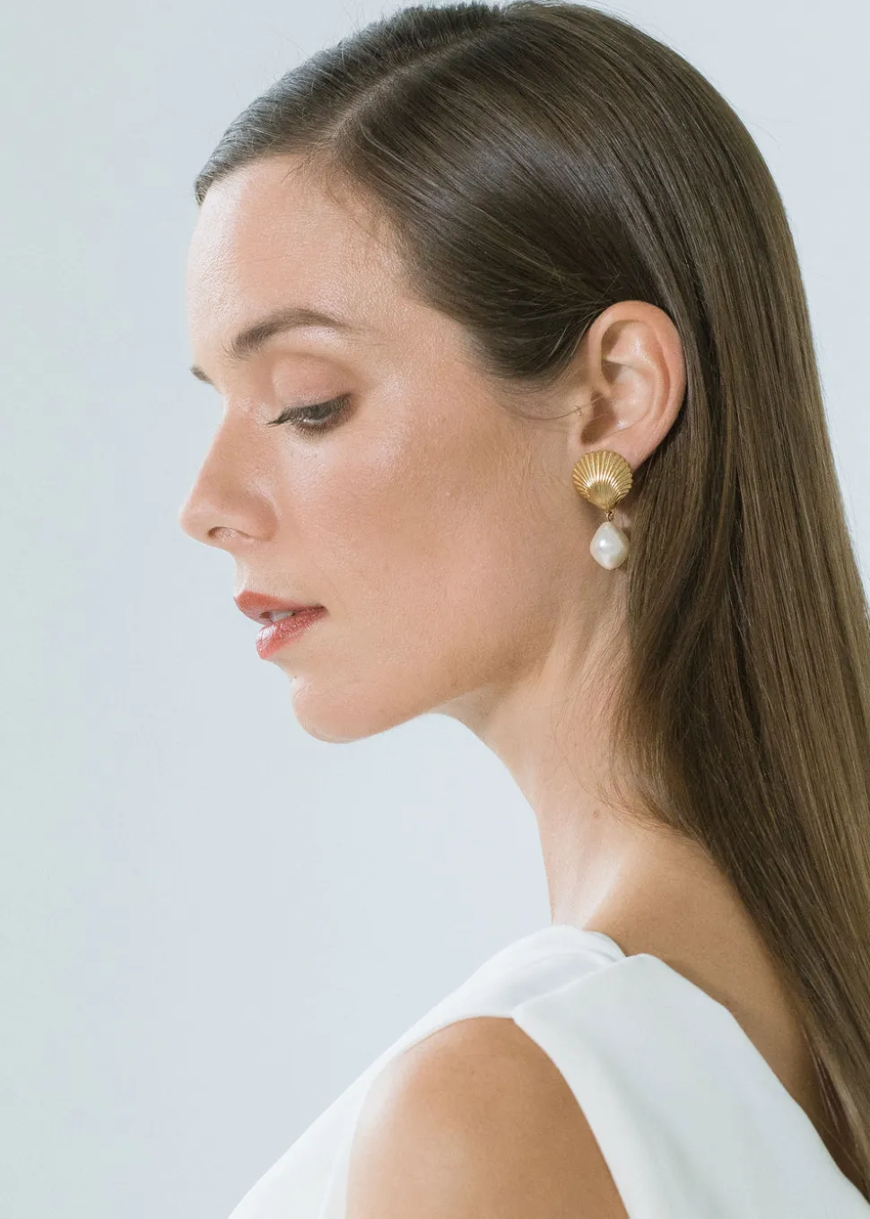 Alana Earrings in Pearl Gold