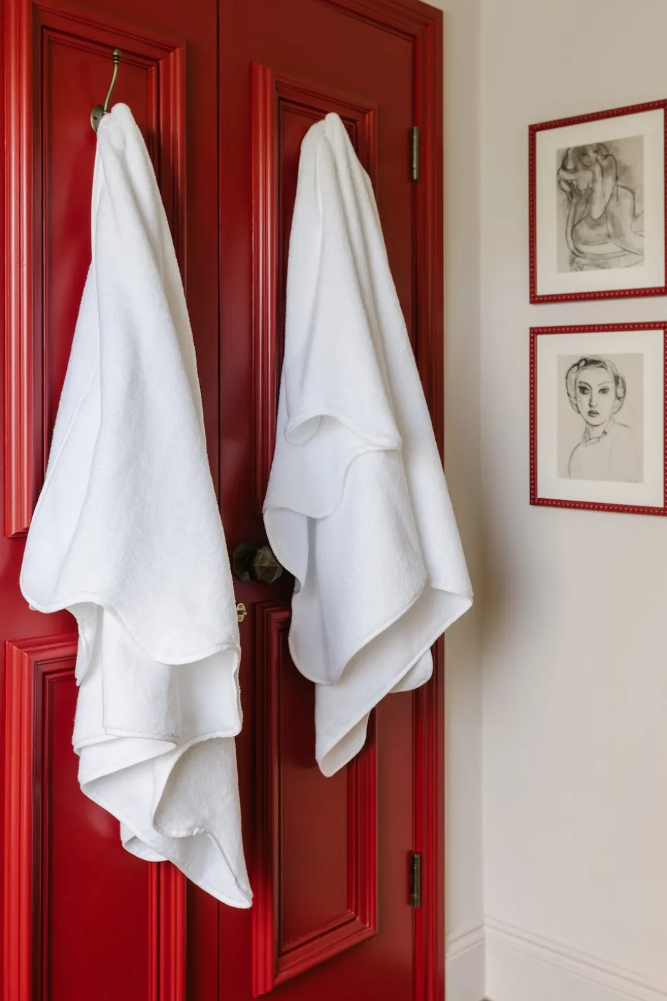 Amelia Scalloped Bath Towel Signature Bundle