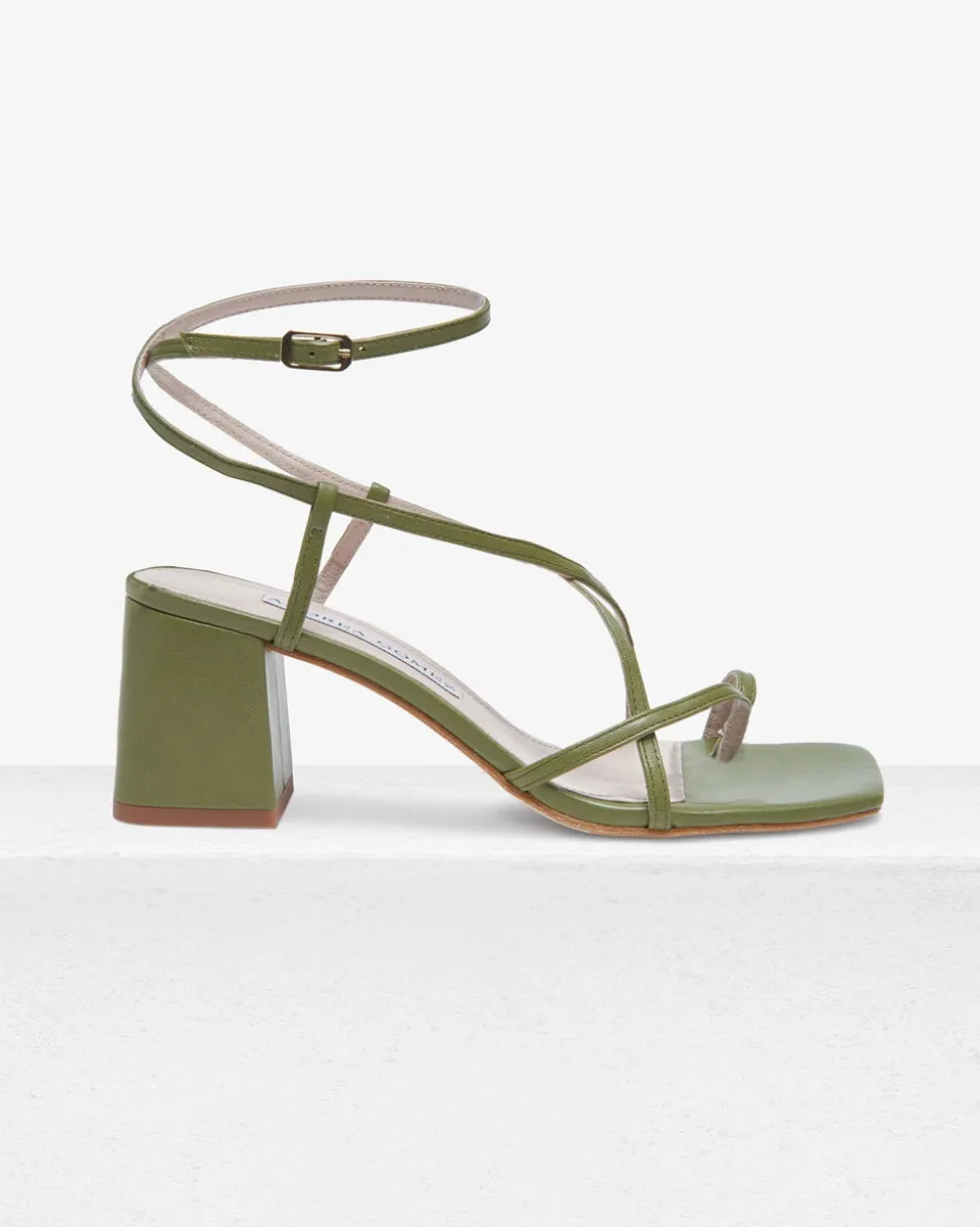 Ana Sandal