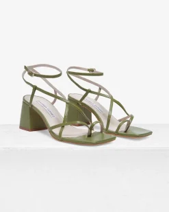 Ana Sandal