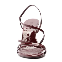 Annie Curve Patent Sandal in Vino