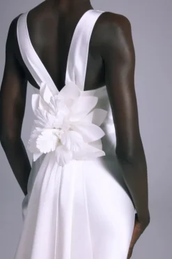 Aoki Gown