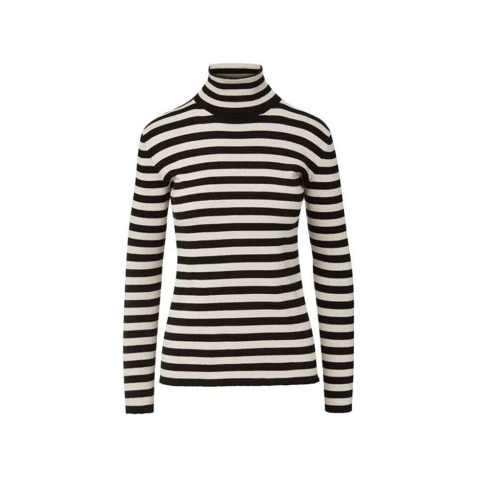Avery Knit Turtleneck