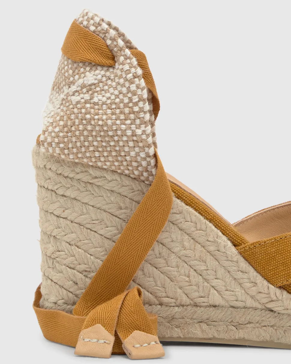 Bailey 8 in Ambar Cotton