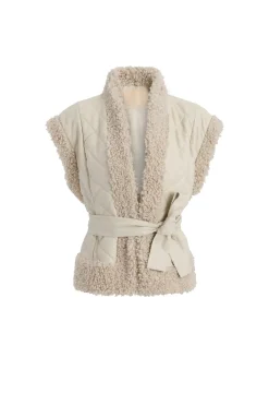 Beatrice Vest in Polar