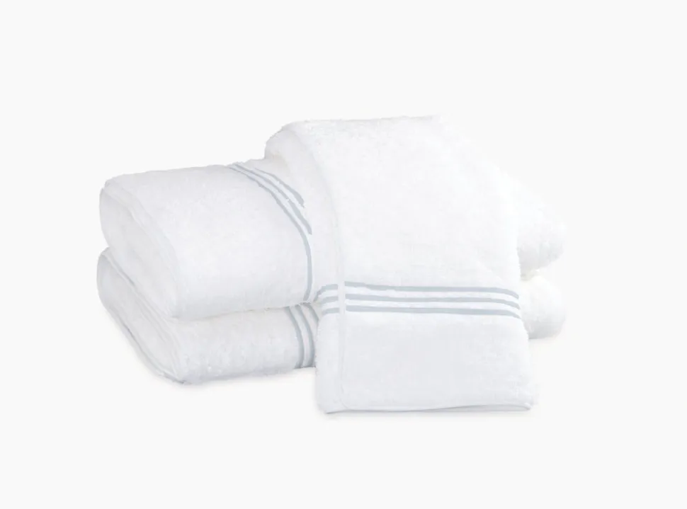 Bel Tempo Bath Collection