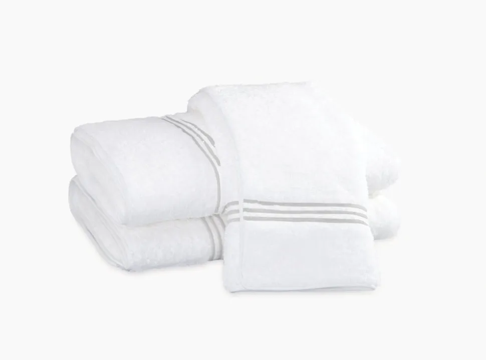 Bel Tempo Bath Collection