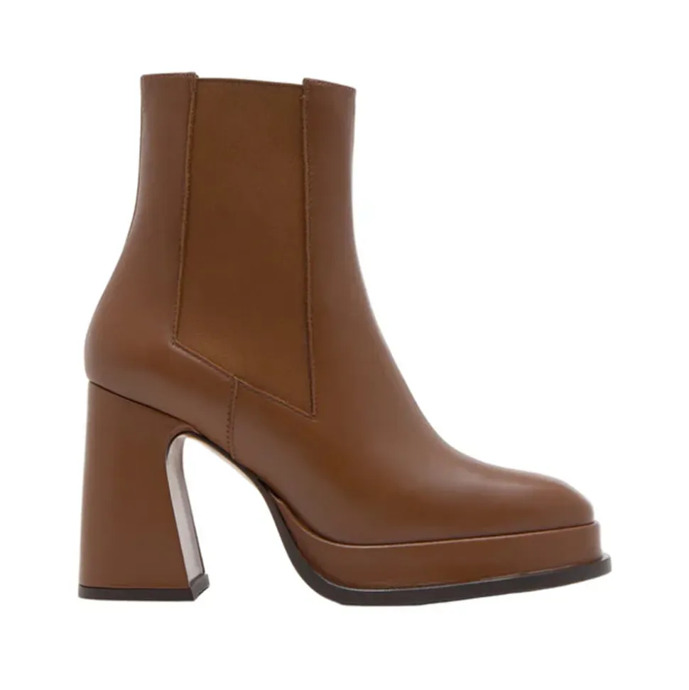 Bimba in Caramel