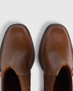 Bimba in Caramel