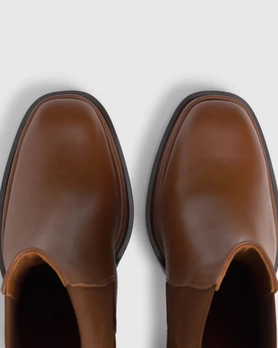 Bimba in Caramel