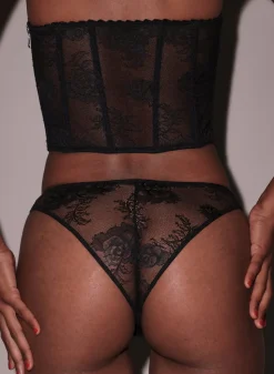 Bouquet Lace Cheeky