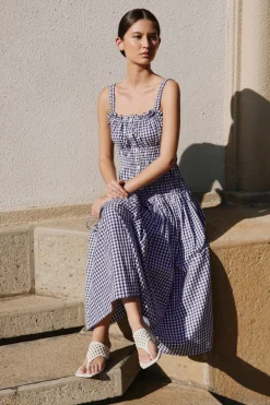 Brenda Sandal