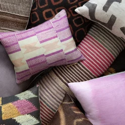 Candy Stripe Frazada Pillow