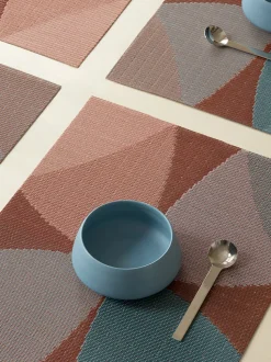 Canopy Placemat in Raspberry