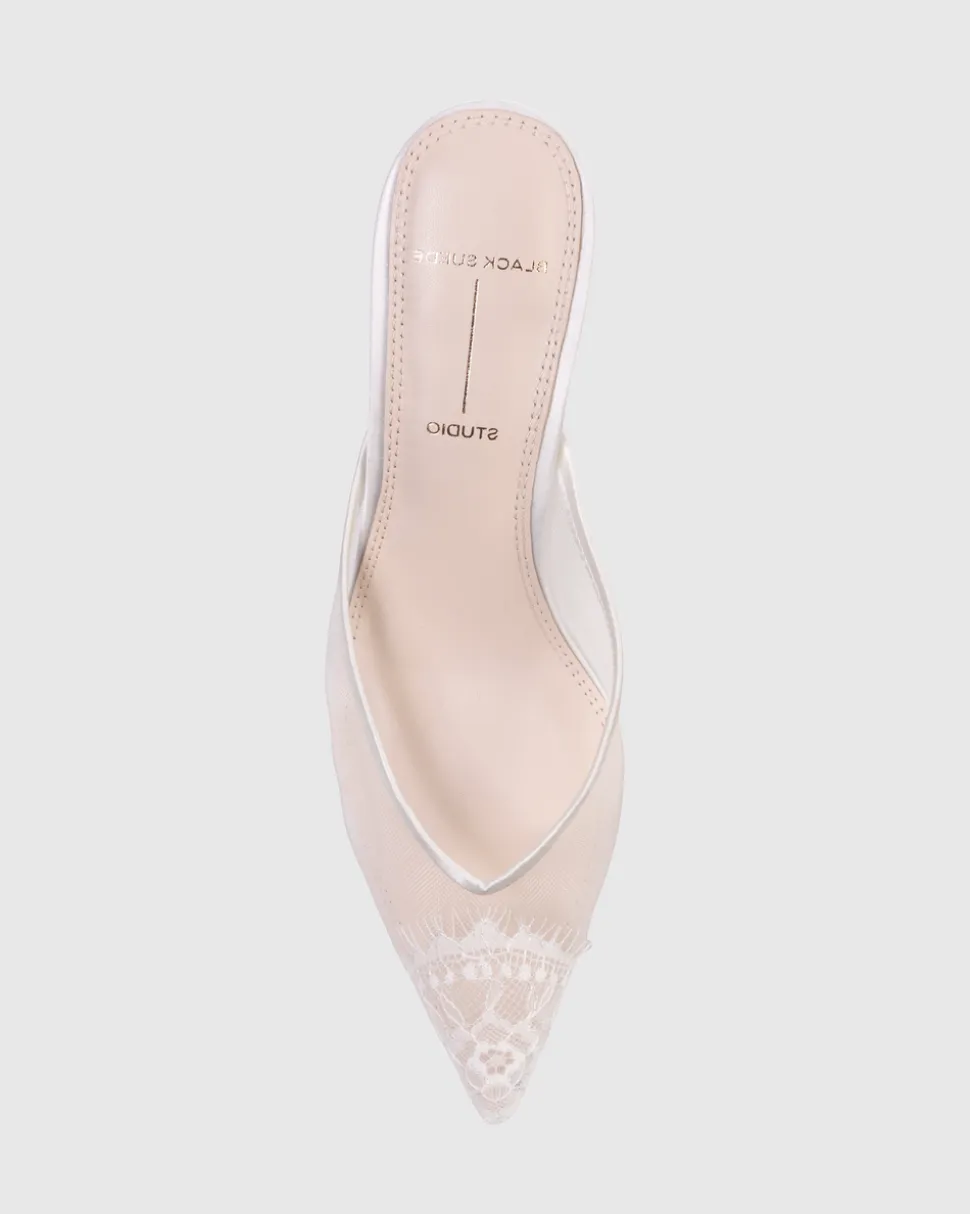 Cara 50 in White Mesh