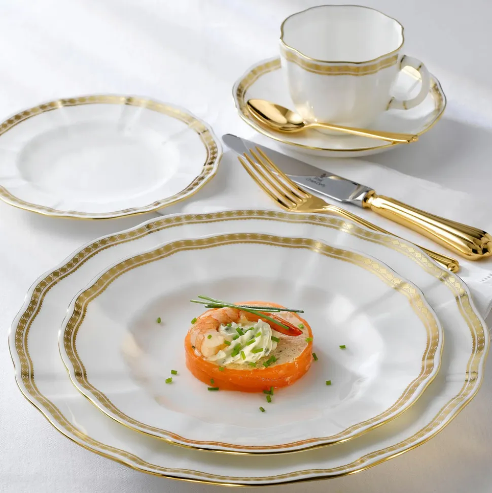 Carlton Gold Dinner Plate