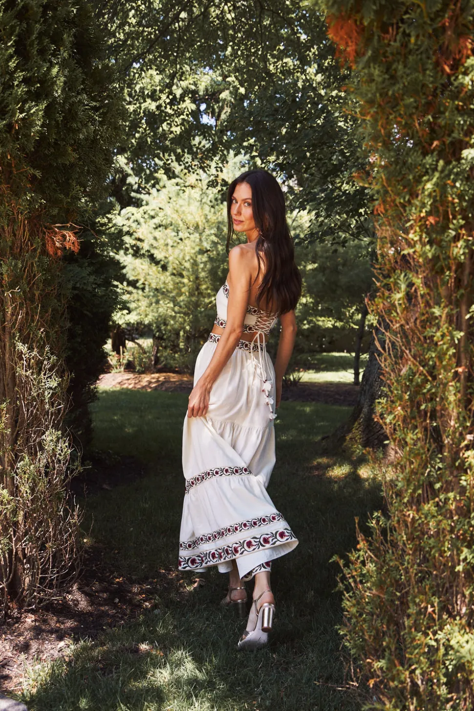 Carnation Crop Top in Ivory & Red