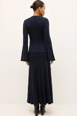 Carrey Top in Navy