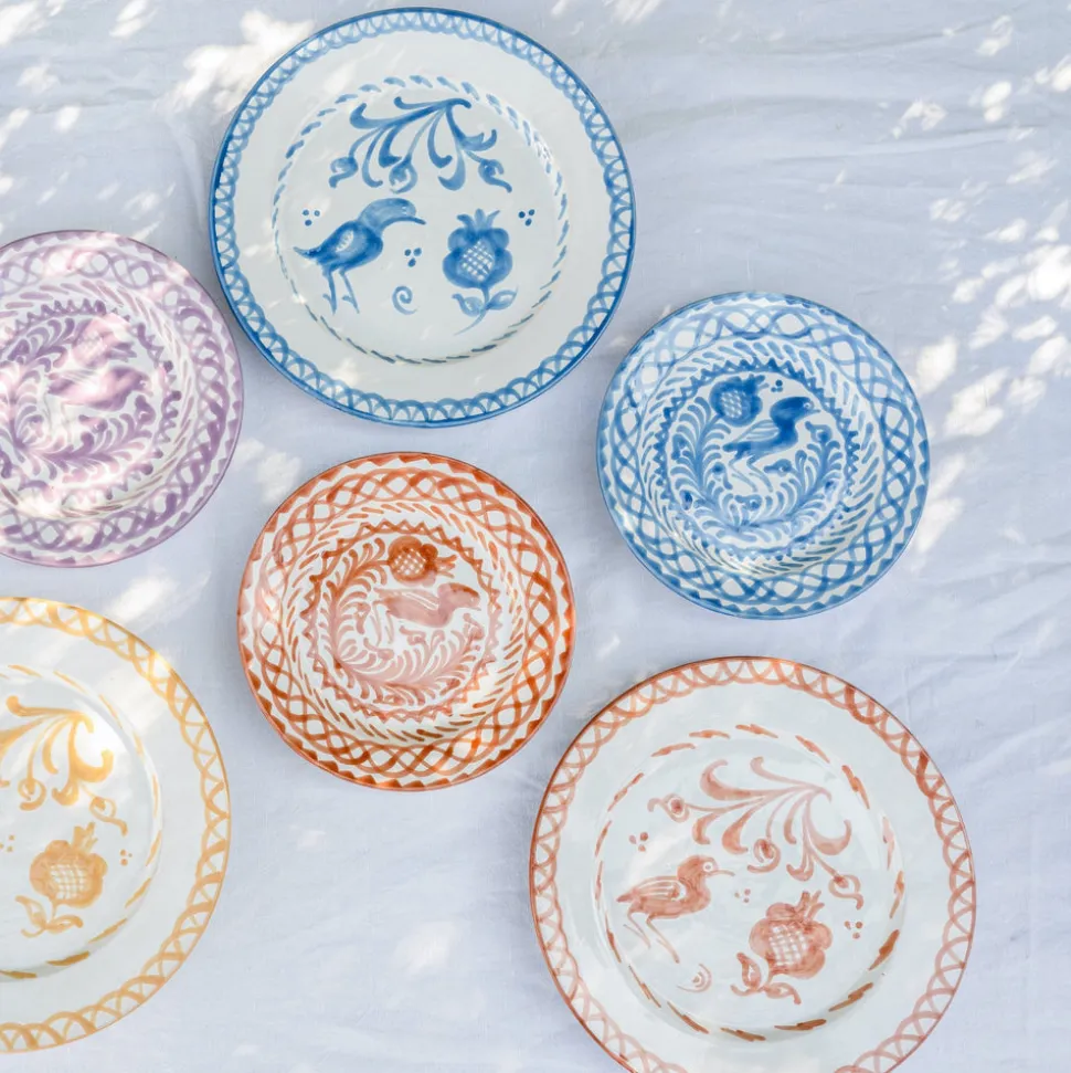 Casa Coral Dinner Plate with Traditional Designs