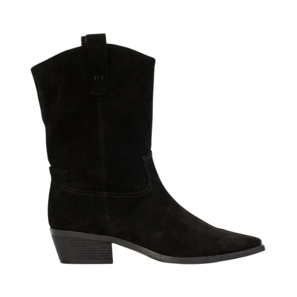 Casey 55 in Black Suede
