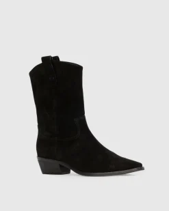 Casey 55 in Black Suede