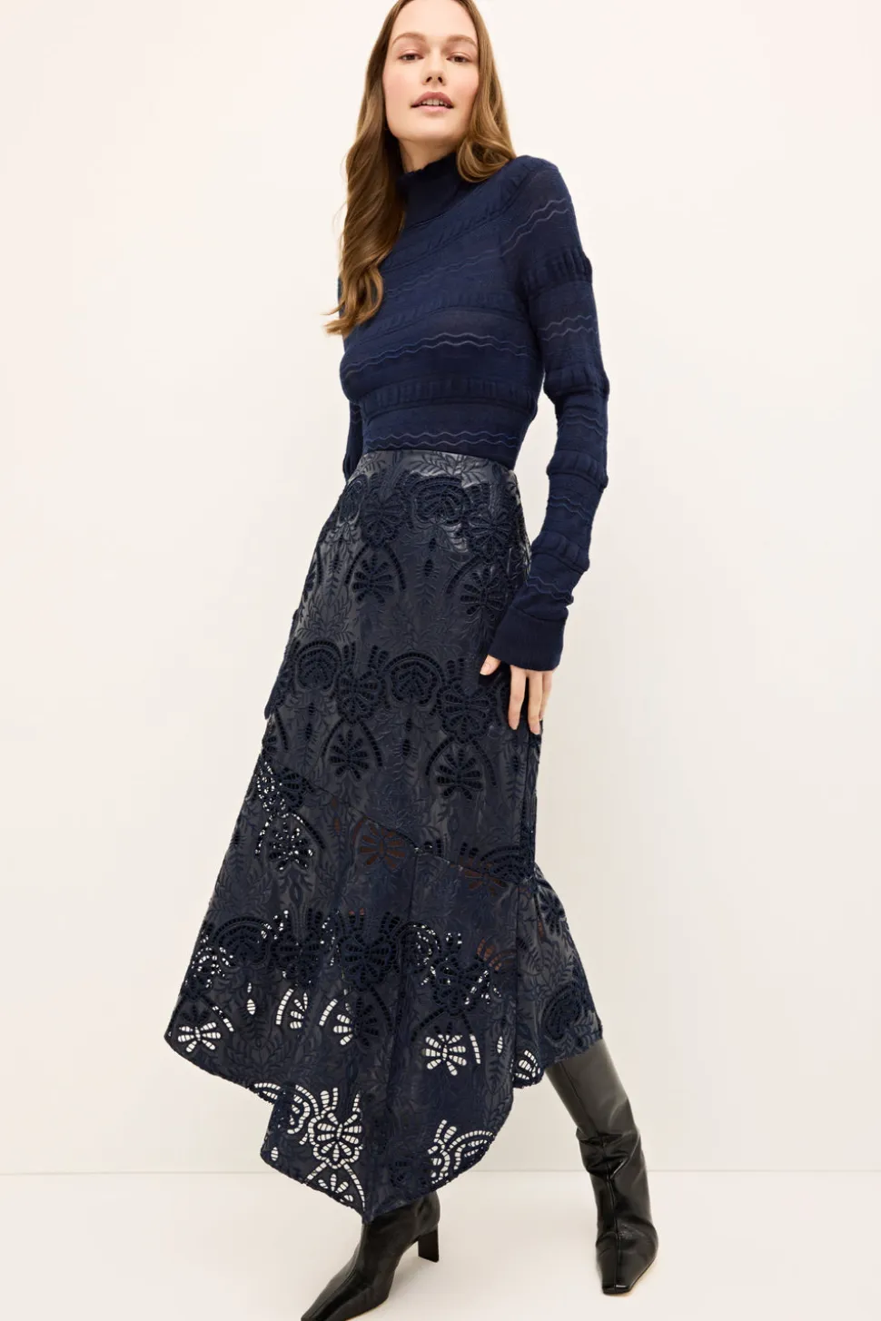 Casey Skirt in Naval