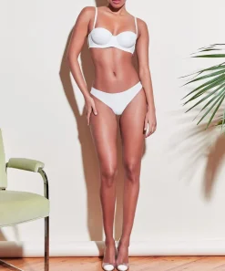 Charlotte Lace Seamless Thong