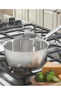Chef's Classic® Stainless 1.5 Quart Saucepan with Cover in Stainless Steel