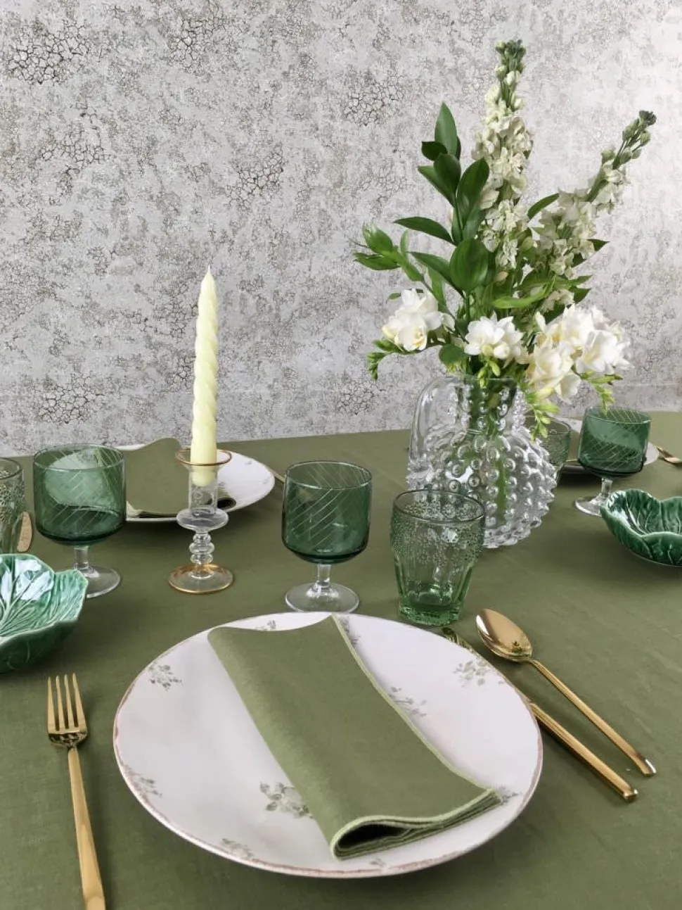 Cimen Napkin with Green Small Trim, Set of 4