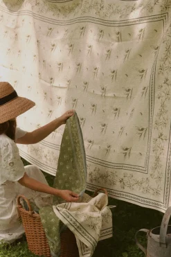 Cipoletti x Nadia Co. Fine Italian Linen Tablecloth
