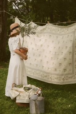 Cipoletti x Nadia Co. Fine Italian Linen Tablecloth