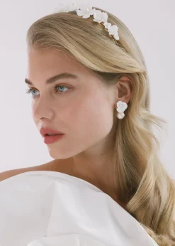 Clarabel Earrings in Cream