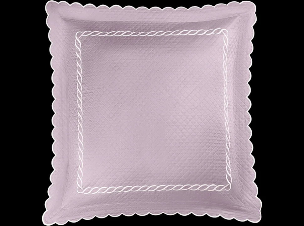 Classic Chain Scallop Matelassé Collection