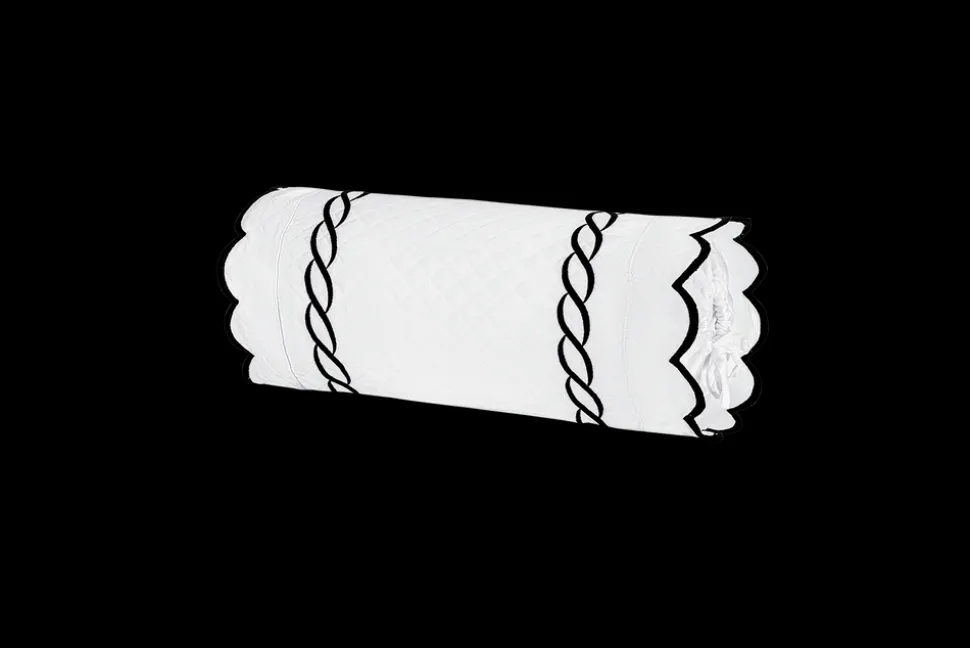 Classic Chain Scallop Matelassé Collection