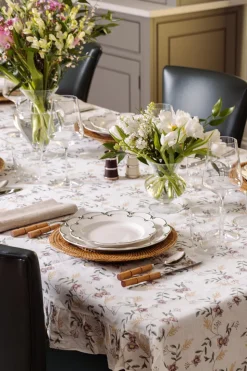Classic Hemstitch Linen Napkin in Natural