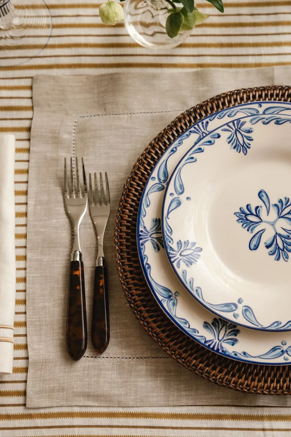 Classic Hemstitch Linen Placemat in Natural