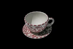 Coffee Cup with Saucer in Vinto Tinto