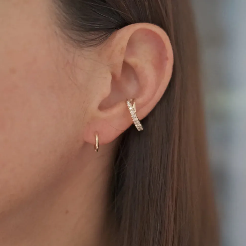 Colmillo Huggie Earring