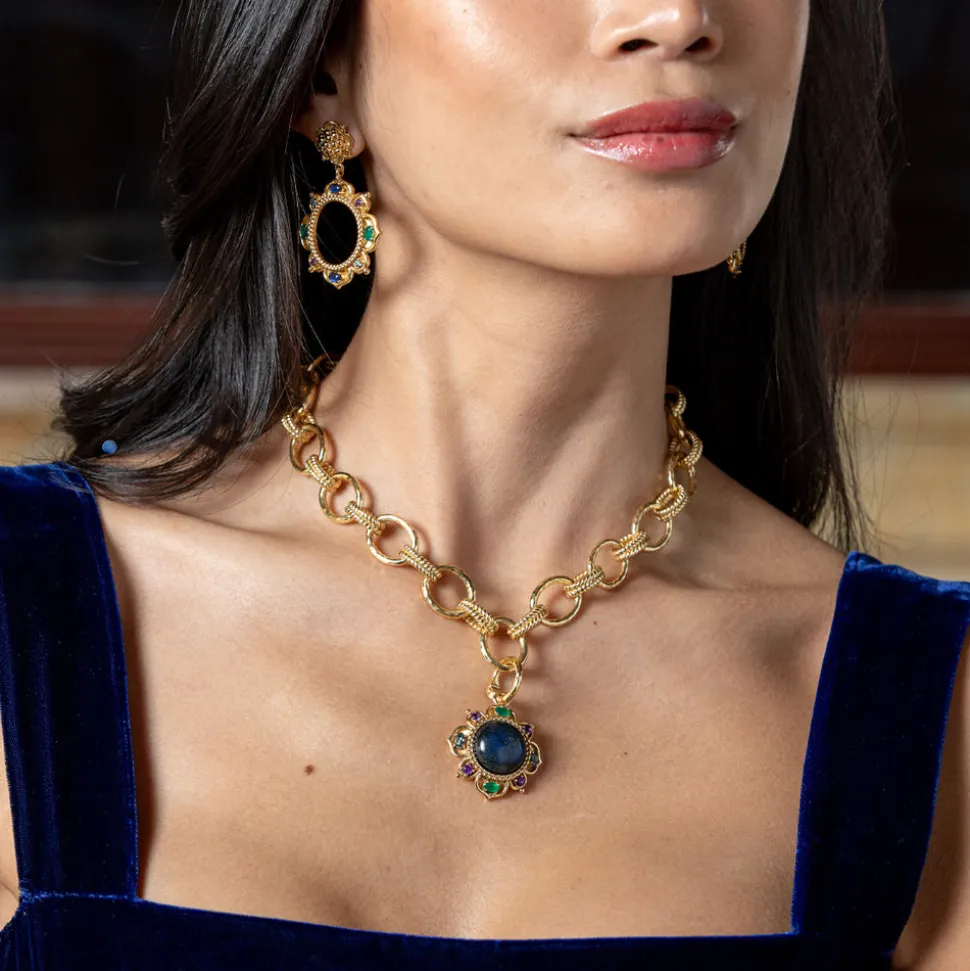 Contessa Pendant
