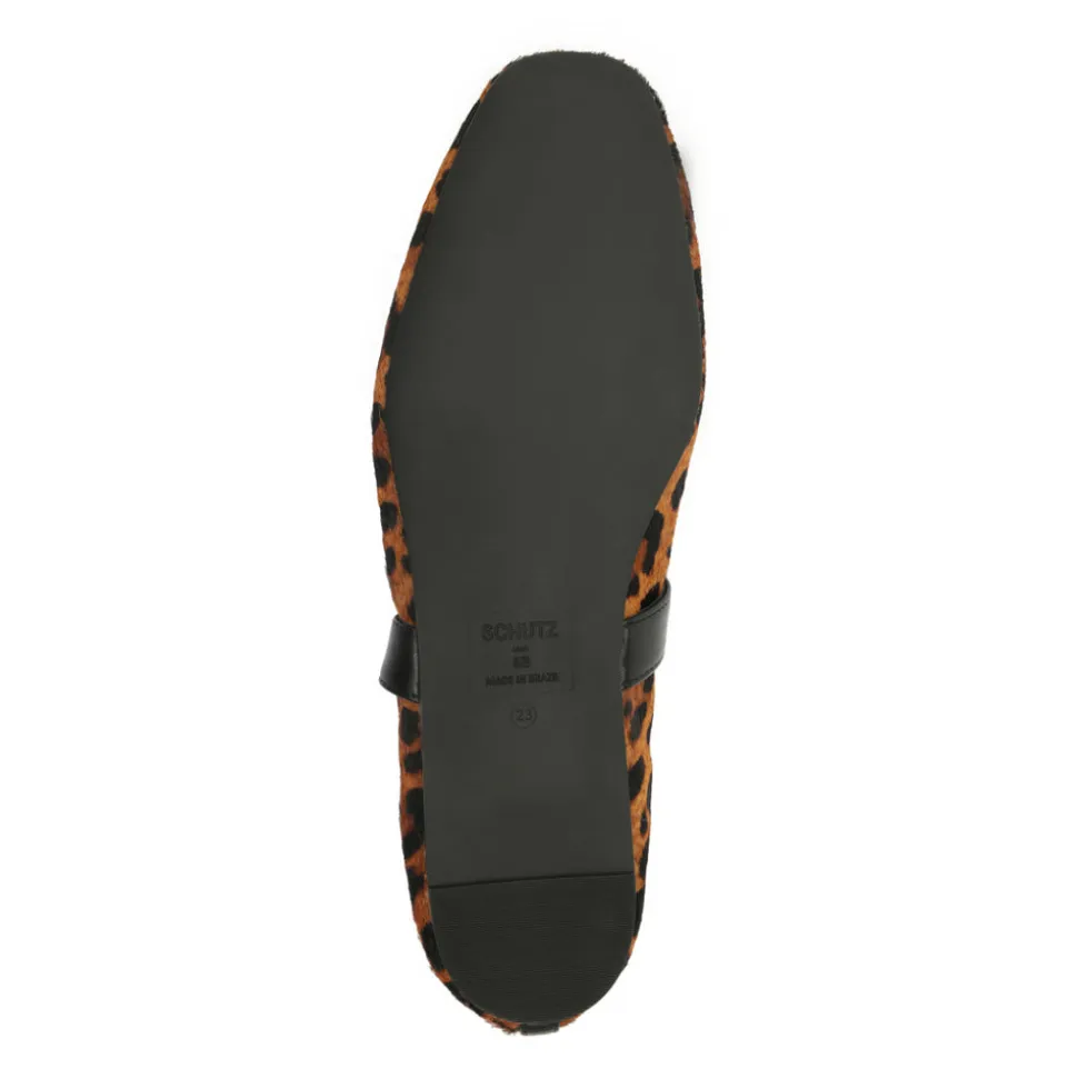 Courtney Buckle Hair Calf Flat in Natural/Black