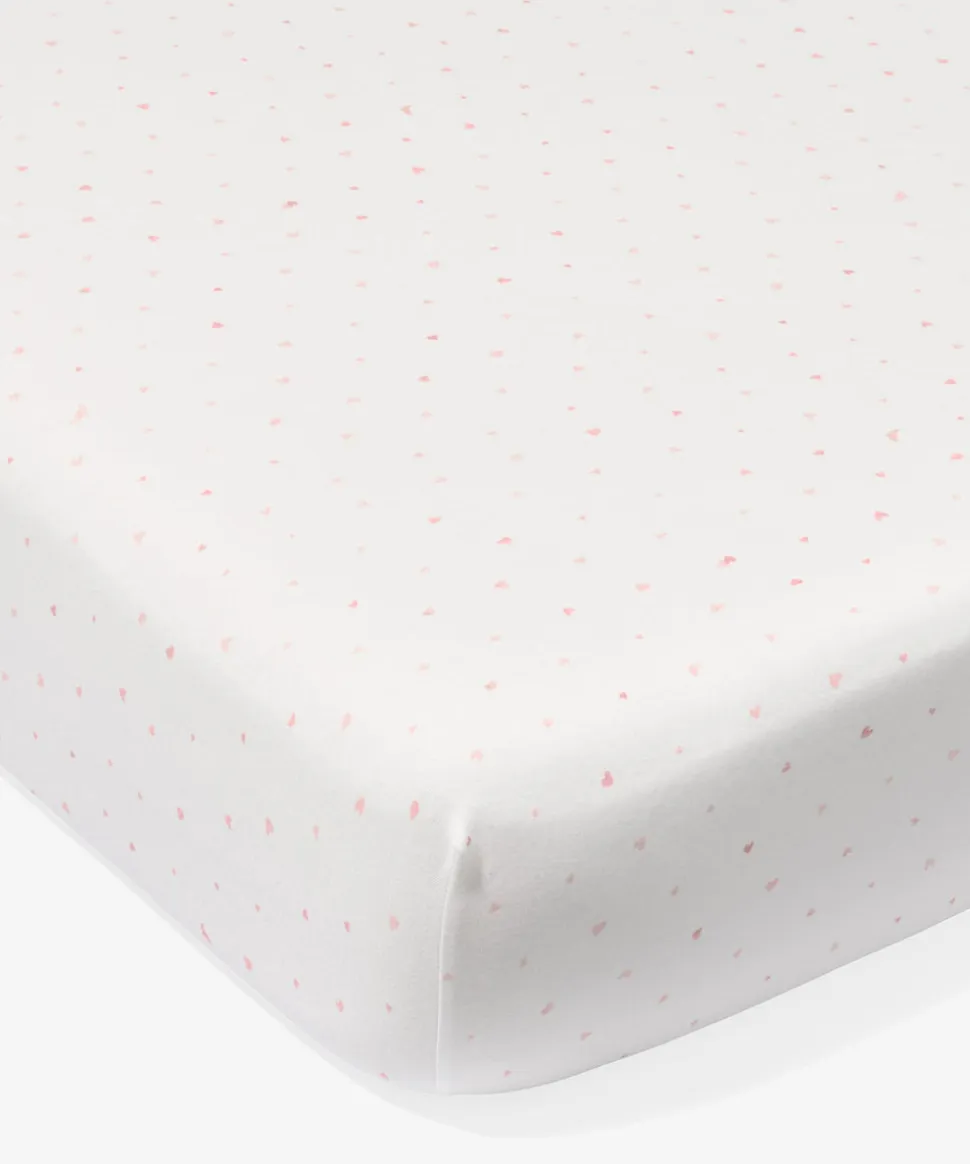 Crib Sheet in Rose Hearts